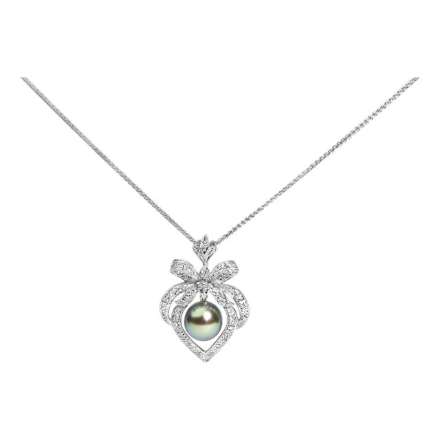 18K 3/4 Cttw Diamond and 12.5 MM Cultured Black Tahitian Pearl Heart Pendant Necklace (G-H Color, SI1-SI2 Clarity) - 18" Inches For Sale