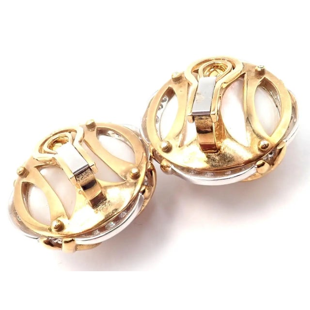 1960s Verdura Vintage Diamond Mabe Pearl Yellow Gold & Platinum Large Earrings, Pair For Sale - Image 5 of 13