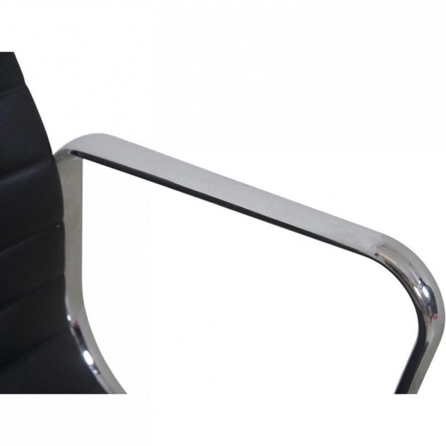 EA117 Desk Chair by Charles Eames, 2006 For Sale - Image 6 of 17