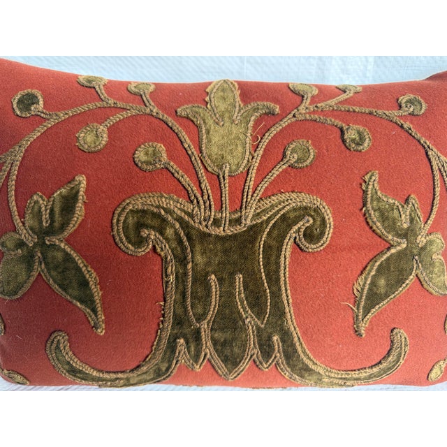 18th Century Florentine Velvet Decorative Pillow For Sale In Los Angeles - Image 6 of 7
