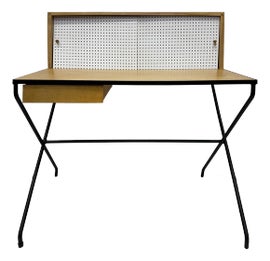 Example of Arthur Umanoff Desks