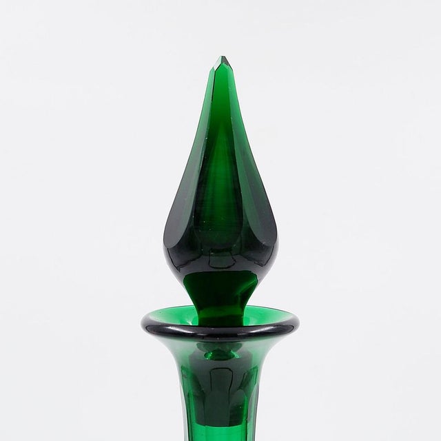Antique English Green Glass Decanter, 1870 For Sale - Image 5 of 11