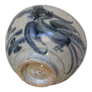 Antique Chinese Ming Dynasty Porcelain Swatow-Ware Bowl Dragon and Phoenix Motif For Sale