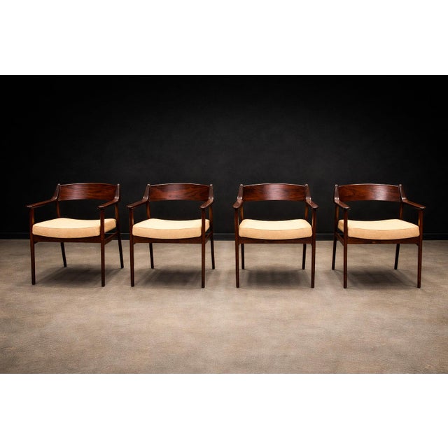 Wood Set of Four Brazilian Rosewood Armchairs / Dining Chairs by Jorge Jabour, Cantù, 1960s - Lot 634–615A For Sale - Image 7 of 18