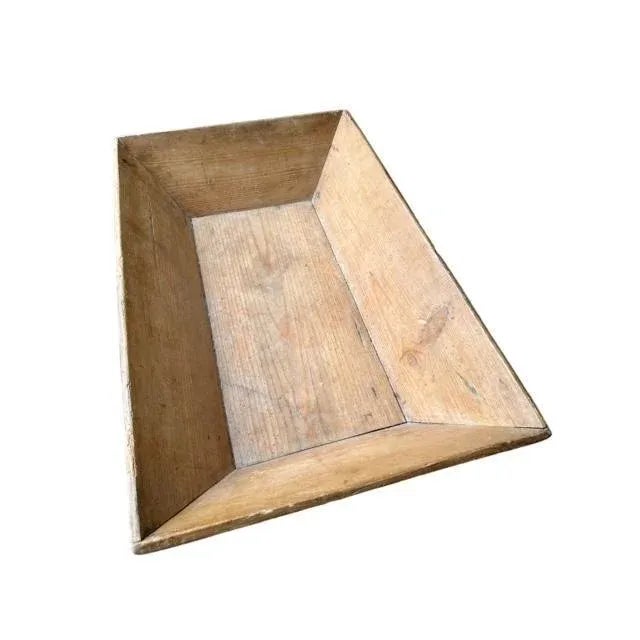 Early 1900s Pine Wood Dough Bowl For Sale In Aspen - Image 6 of 6