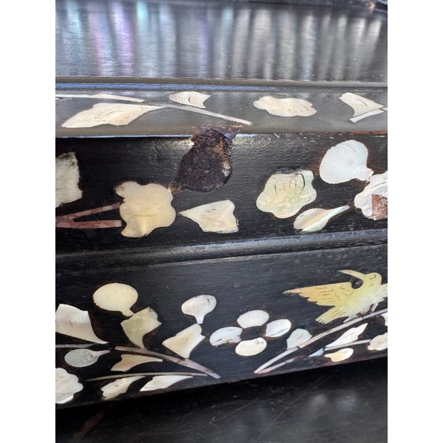 Vintage Asian Export Mother-of-Pearl Inlaid Graduated Nesting Tables – Set of Four For Sale - Image 11 of 12
