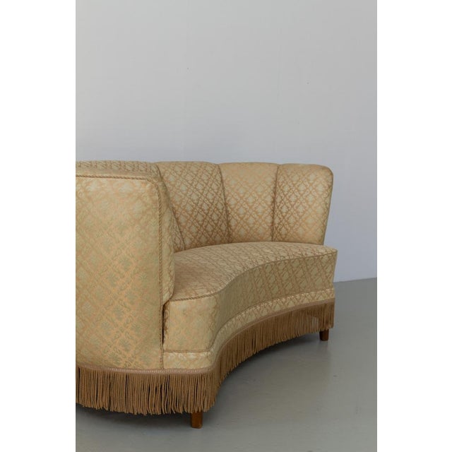 Art Deco Danish Banana Sofa, 1940s For Sale - Image 3 of 18