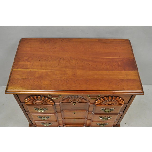 Late 20th Century Vintage Georgian Cherry 3 Drawer Block Front Bachelor Chest Dresser by Harden For Sale - Image 5 of 18