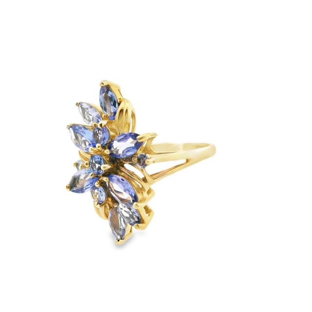 Metal 1990s 14k Yellow Gold Tanzanite Cluster Ring, Size 8 For Sale - Image 7 of 11