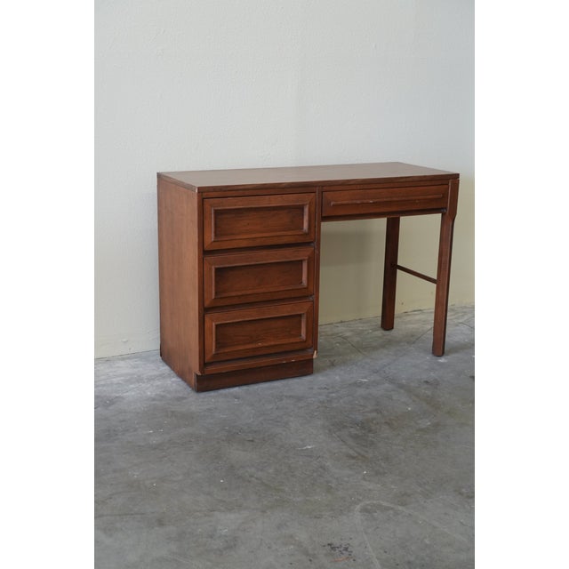 Mid-Century Modern 1960s Vintage Mid-Century Modern Linear by Morris of California Walnut Desk - Writing Desk For Sale - Image 3 of 10