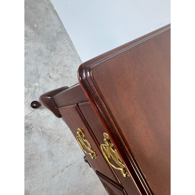 Brown 1970’s Vintage Henkel Harris Queen Anne Style Mahogany Lowboy by Councill Craftsmen, Nc For Sale - Image 8 of 12