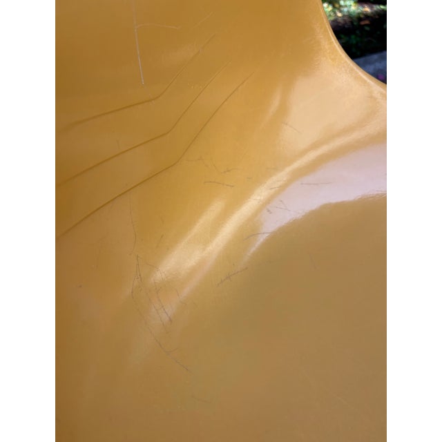 Howell Mfg. Pair of Vintage 1960s Howell Yellow Fiberglass Stacking Chairs For Sale - Image 4 of 10