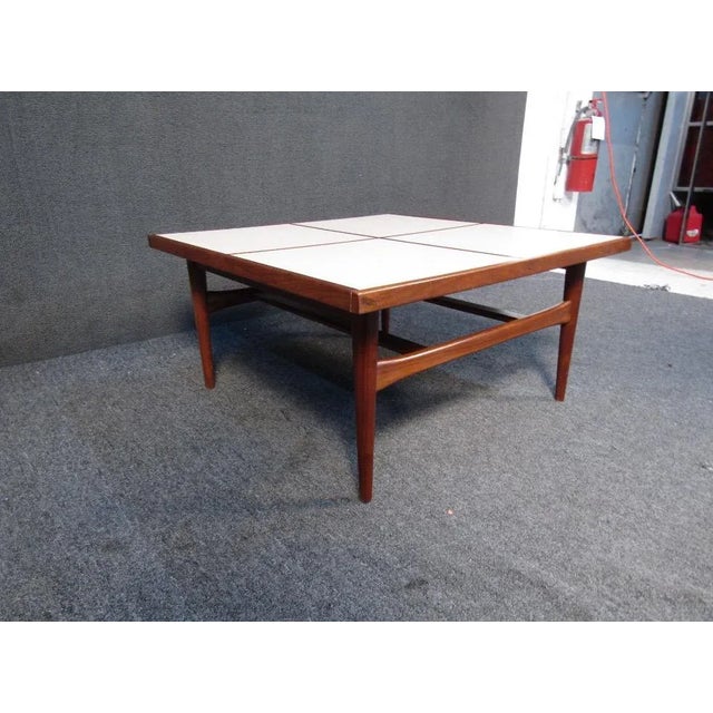 Mid-Century Modern Mid-Century Modern Coffee Table For Sale - Image 3 of 7
