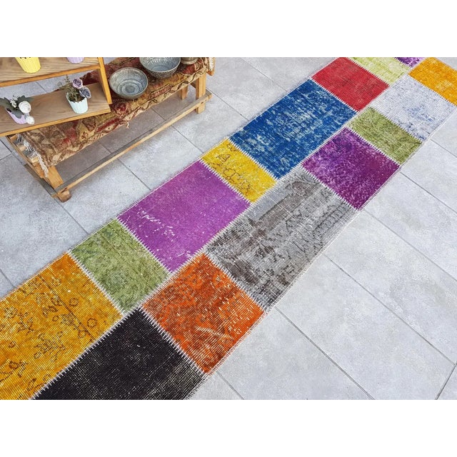 Mid 20th Century Bohemian Handknotted Wool Runner Oushak Turkish Colorful Runner For Sale - Image 6 of 10