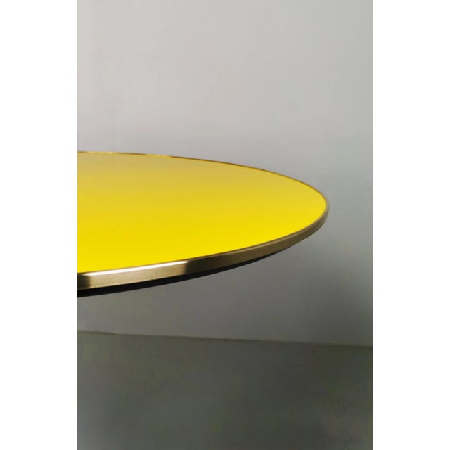 1950s Yellow Lacquered Round Table with Brass Edge, 1950s For Sale - Image 5 of 7