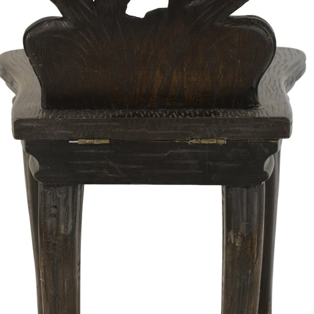 A Classic Late 19th-Century Swiss Brienz "Black Forest" Style Carved Bear Chair. For Sale - Image 9 of 12