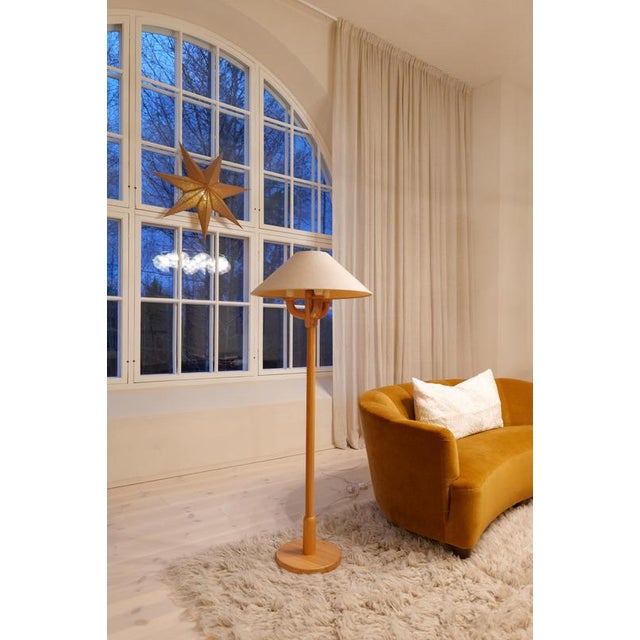 Vintage Scandinavian Sculptural Floor Lamps in Pine, 1970s, Set of 2 For Sale - Image 6 of 18