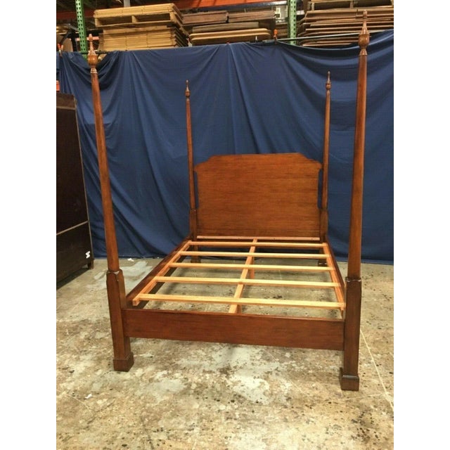 Leighton Hall Queen Size Mahogany Pencil Post Bed - Showroom Sample For Sale In Atlanta - Image 6 of 7