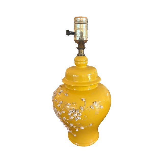 Vintage c.1950s Marigold Porcelain Ginger Jar Table Lamp With Raised Floral Relief For Sale - Image 4 of 10