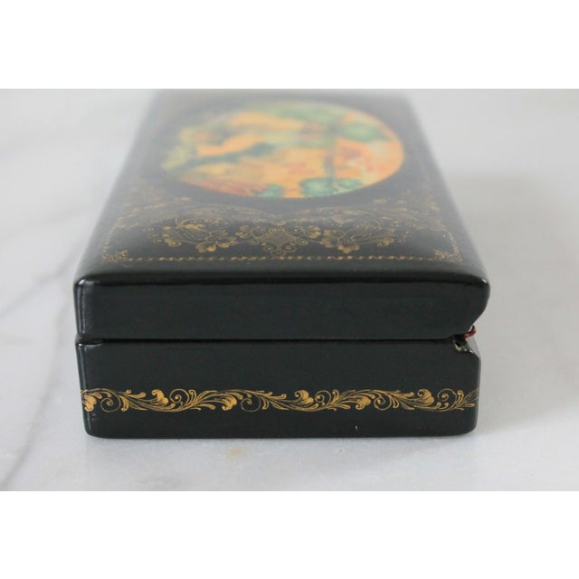 Vintage Russian Hand-Painted Papier-Mâché Lacquer Trinket Box For Sale In Milwaukee - Image 6 of 12