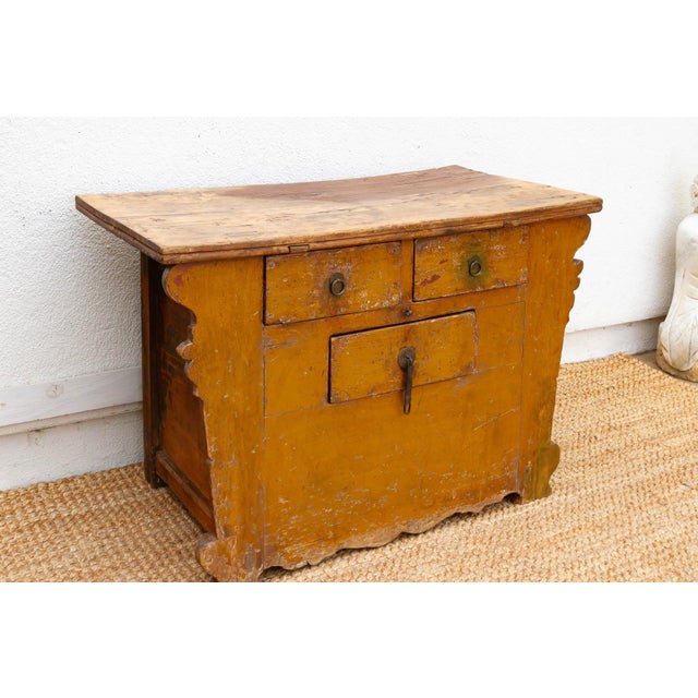 Late 19th Century Large Vibrant Yellow 19th Century Money Chest For Sale - Image 5 of 14