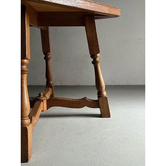Vintage solid oak lamp table with a square tabletop. Condition: good vintage condition (some imperfections on the...