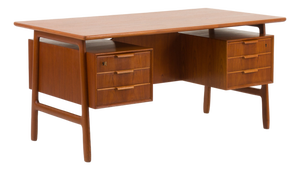 Mid-Century Modern Danish Model 75 Desk in Teak by Omann Jun, 1950s