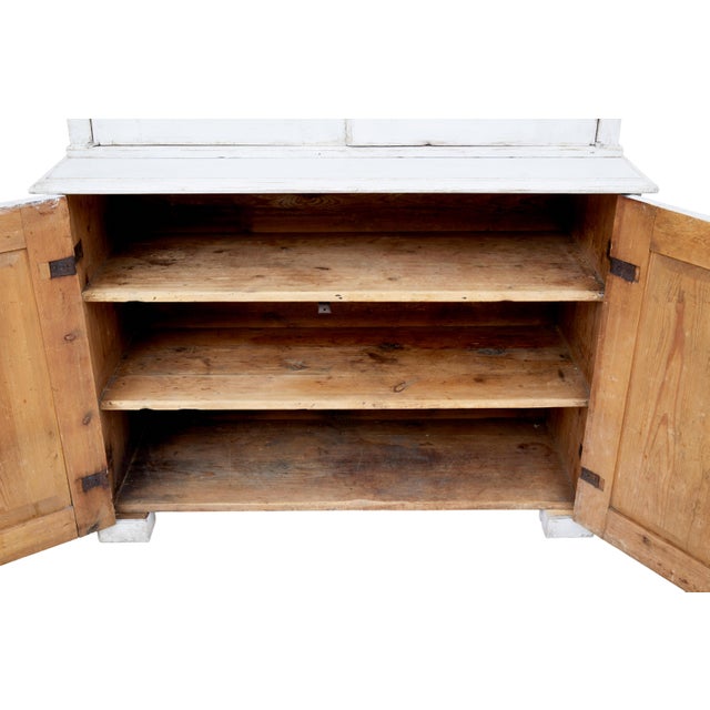 Gustavian (Swedish) Swedish Painted Cupboard, 1820 For Sale - Image 3 of 11