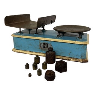 Vintage Art Deco Italian Scale with Brass Pans, 1940 For Sale