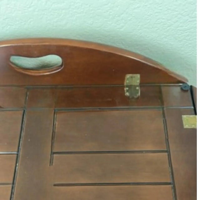 Wood 1980s Bombay Co Campaign Style Butler’s Tray Rolling Tea/Bar Cart For Sale - Image 7 of 10