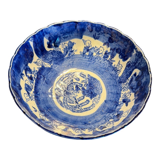 Japanese 19th Century Blue and White Katagami Porcelain Scalloped Bowl For Sale