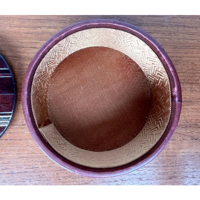Art Deco German Round Leather Jewelry Box with Lid, 1920s For Sale - Image 18 of 18