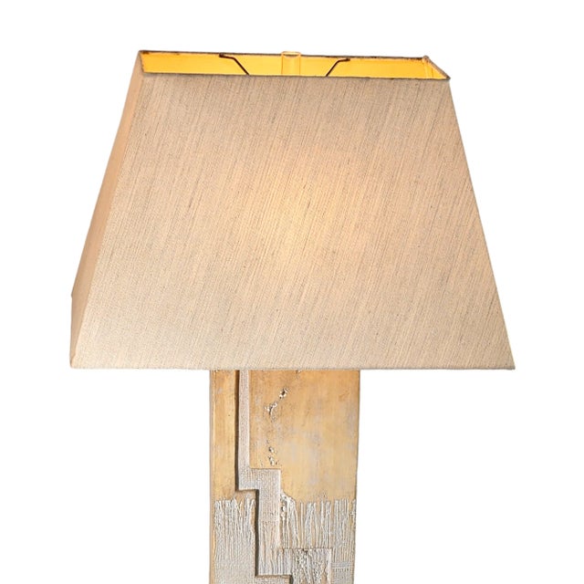 White Brutalist Plaster & Lucite Table Lamp by Casual Lamps California 38" For Sale - Image 8 of 10