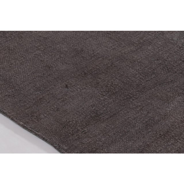 2010s Rug & Kilim’s Contemporary Solid Flatweave in Brown and Charcoal Tones For Sale - Image 5 of 9