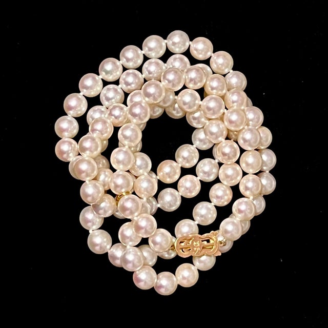 1990s Mikimoto Estate Akoya Pearl Necklace 36" 14k Y Gold 9 mm Certified For Sale - Image 4 of 9