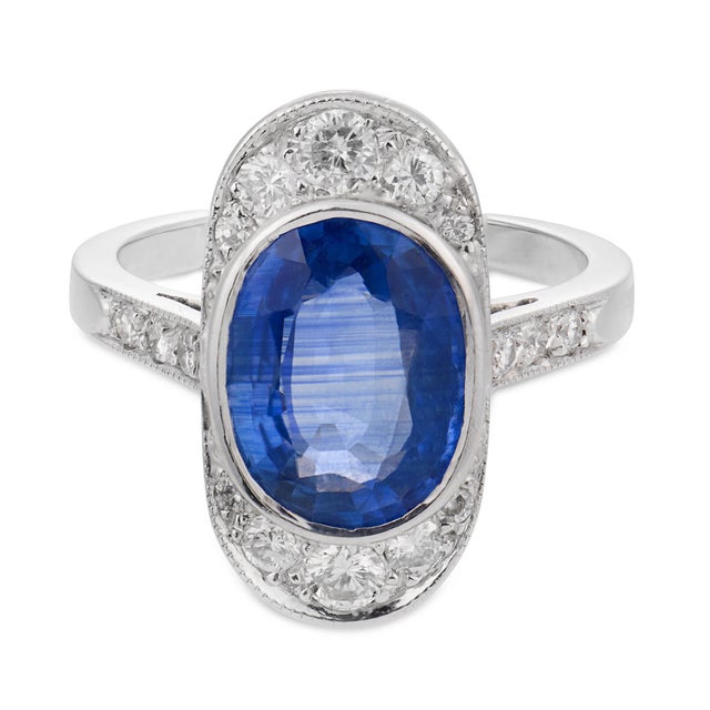 Contemporary 1960s French Gia 3.40 Carat Ceylon Sapphire Diamond 18k White Gold Cocktail Ring, Size 6.25 For Sale - Image 3 of 8