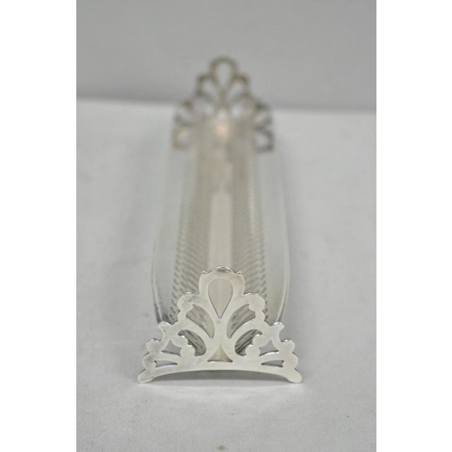 Vintage English Regency Silver Plated Reticulated Sugar Cube Cracker Caddy For Sale - Image 4 of 11