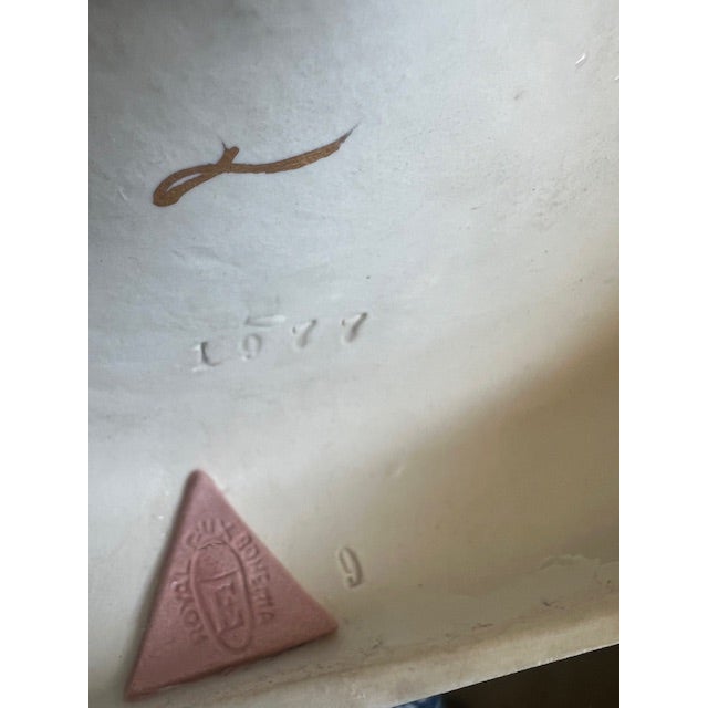 Mid-Century Modern Italian Capodimonte Porcelain. For Sale - Image 3 of 4