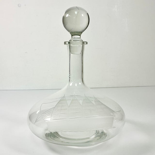 Glass 1970s Vintage Nautical Coastal Hollywood Regency Etched Four Mast Ship Crystal Decanter. For Sale - Image 7 of 9
