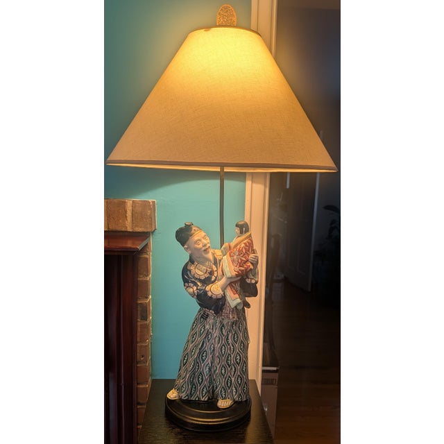 1940s Lamp With Japanese Ceramic Figurine Mounted on a Turned Wooden Base For Sale - Image 4 of 6