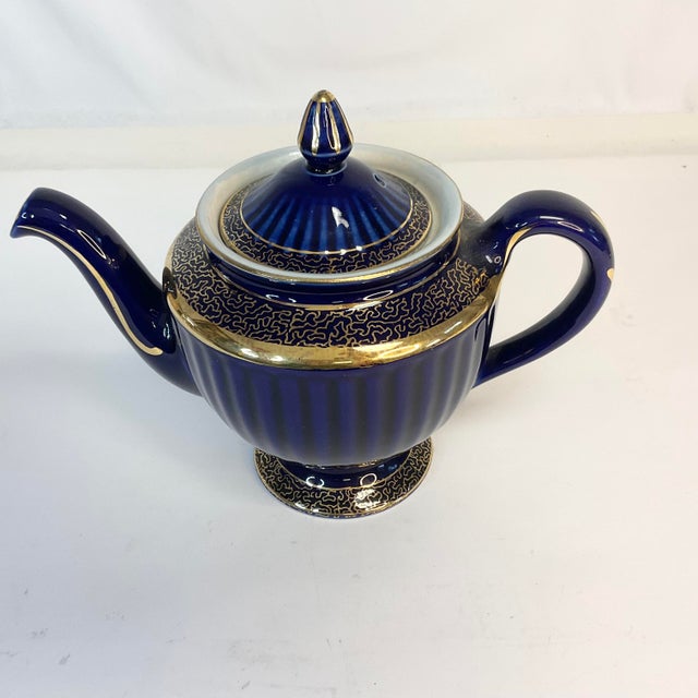 1950s Vintage Art Deco Hollywood Regency Cobalt Blue Tea Pot, Hall China Company For Sale - Image 4 of 11