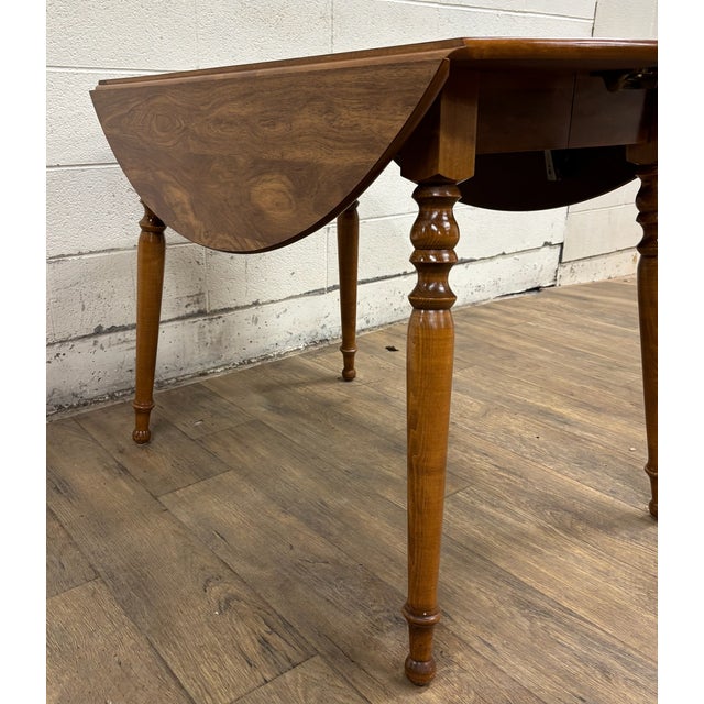 Ethan Allen Vintage Ethan Allen Heirloom Colonial Style Drop Leaf Dining Table 10-6103p For Sale - Image 4 of 16