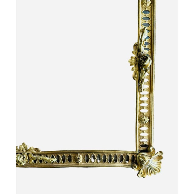 French 19th Century Louis XVI Ormolu Frame With a Crest For Sale - Image 4 of 12