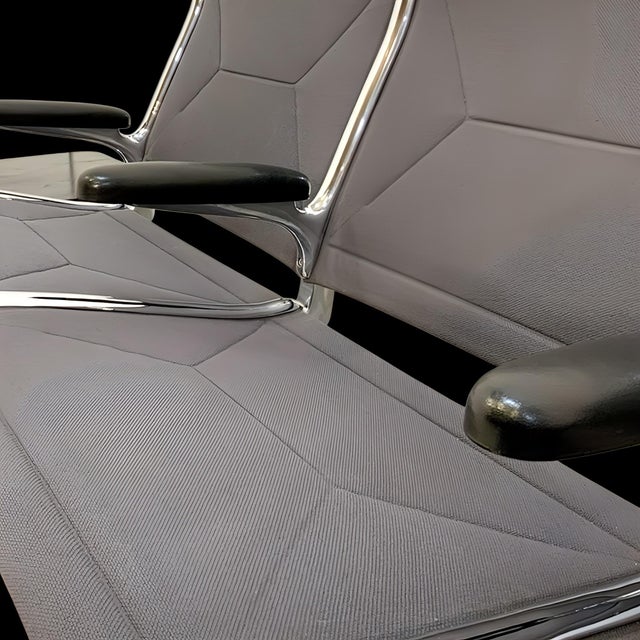 Tandem Sling Airport Seat Bench with Table by Charles & Ray Eames for Herman Miller, USA, 1960s For Sale - Image 9 of 12