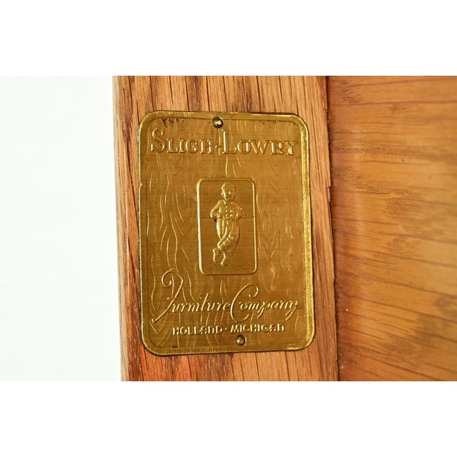 Brown Sligh Furniture Regency Carved Mahogany Bookcase, Circa 1940s For Sale - Image 8 of 15