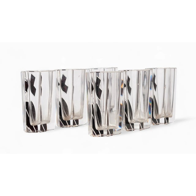 Transparent 1930s Art Déco Bohemian Black Enameled Crystal Decanter With Stopper and Six Glasses by Karl Palda, Czech Republic- 7 Pieces For Sale - Image 8 of 9