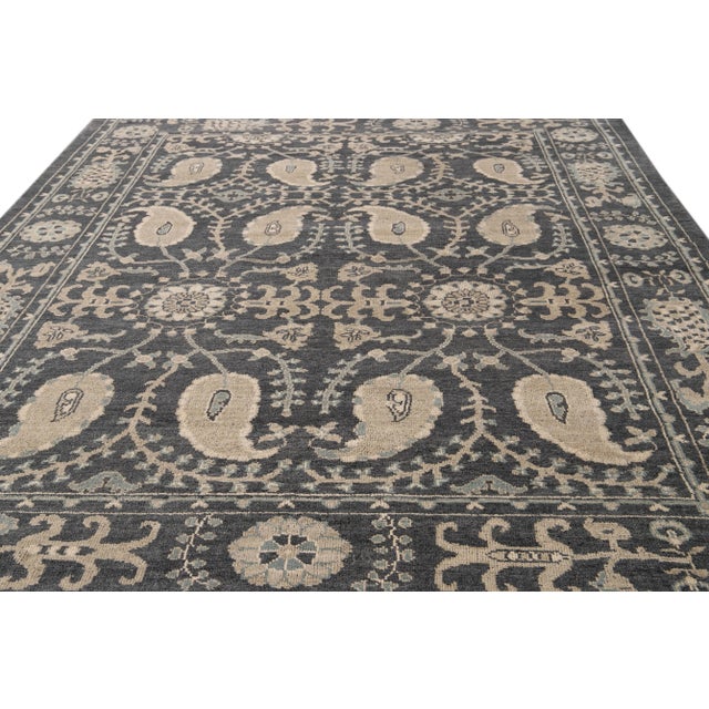 Beautiful contemporary Oushak rug, hand-knotted wool with a dark gray field, ivory, and tan accents in an all-over Classic...