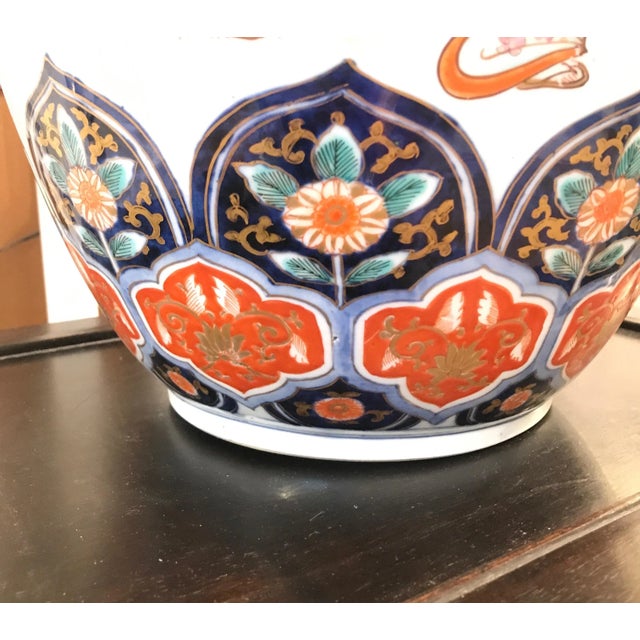 Peach Large 19th Century Meiji Period Hand-Painted Imari Porcelain Vase For Sale - Image 8 of 12