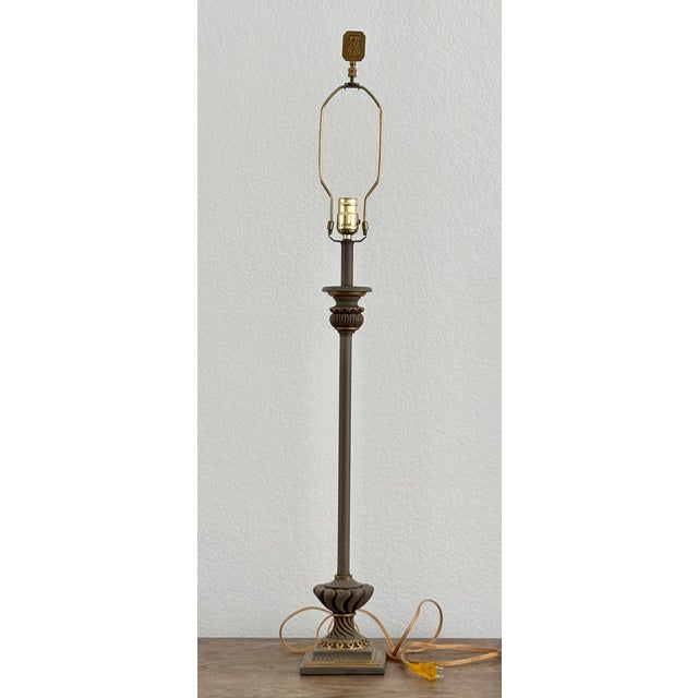 Traditional Vintage Taupe Crackled Finish Buffet Lamp With Shade For Sale - Image 3 of 7
