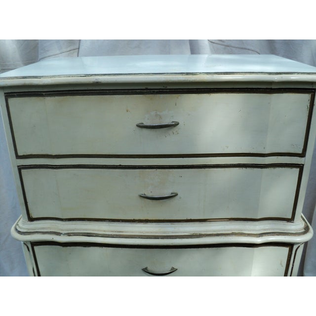 Vintage 1960s-1970s Dixie Furniture French Provincial Chest-on-Chest Highboy Dresser For Sale In Chicago - Image 6 of 14